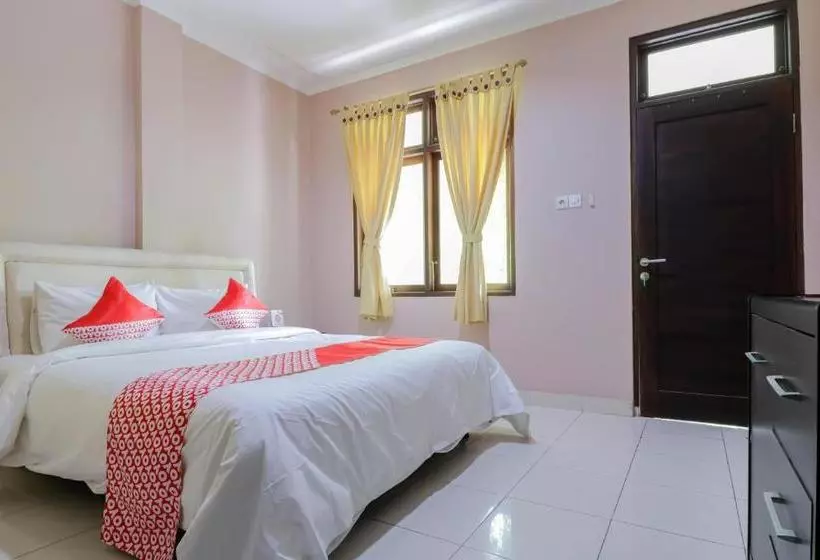 تختخواب و صبحانه Purnama House Tuban