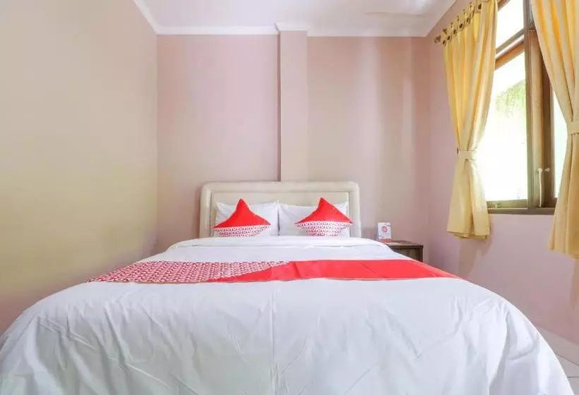 تختخواب و صبحانه Purnama House Tuban