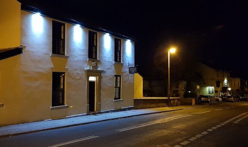 مبيت وإفطار Saracens House