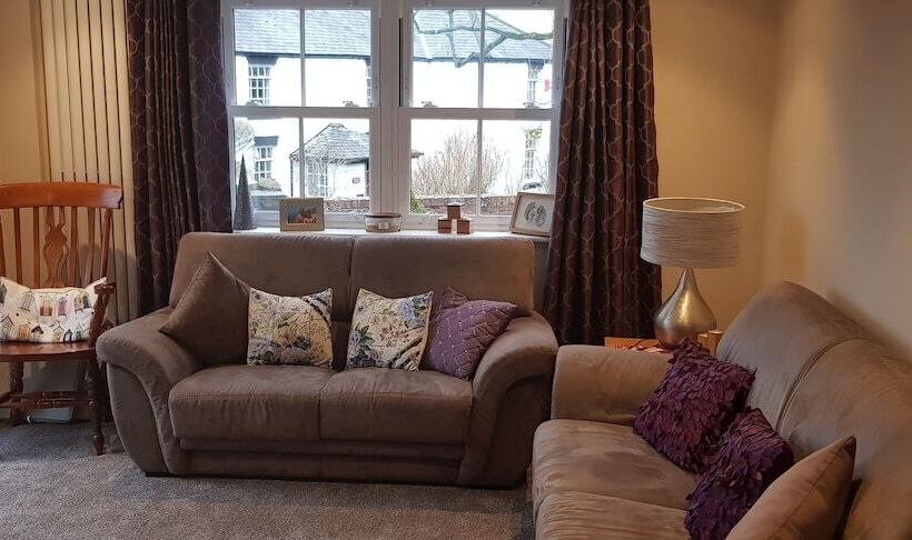 مبيت وإفطار Saracens House