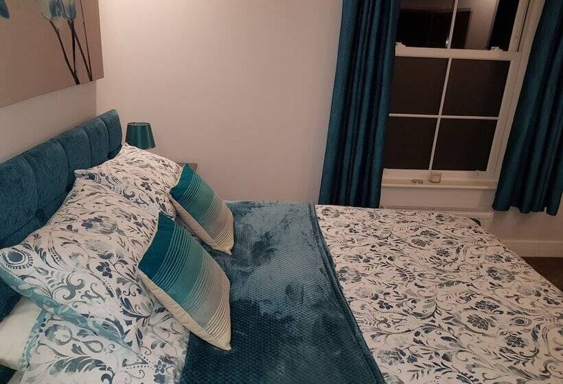 مبيت وإفطار Saracens House