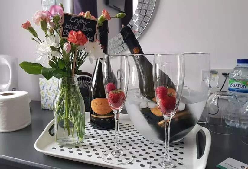 Aamiaismajoitus (B&B) Saracens House