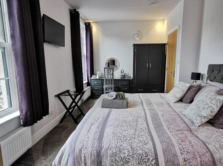 مبيت وإفطار Saracens House