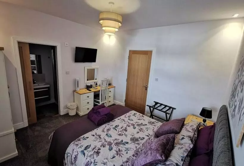 Aamiaismajoitus (B&B) Saracens House