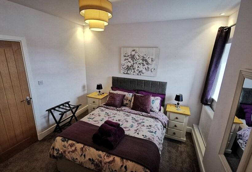 مبيت وإفطار Saracens House