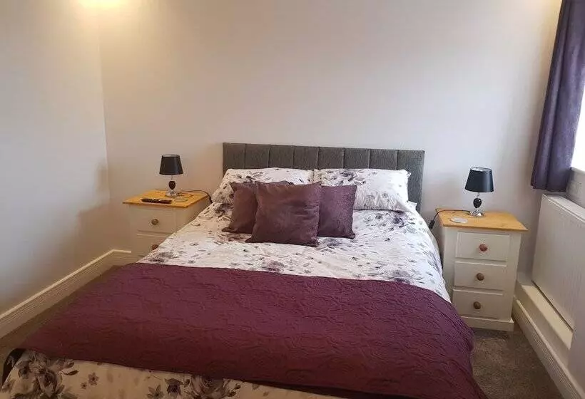 Aamiaismajoitus (B&B) Saracens House