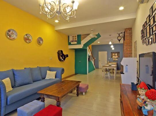 تختخواب و صبحانه Travel Light Guesthouse