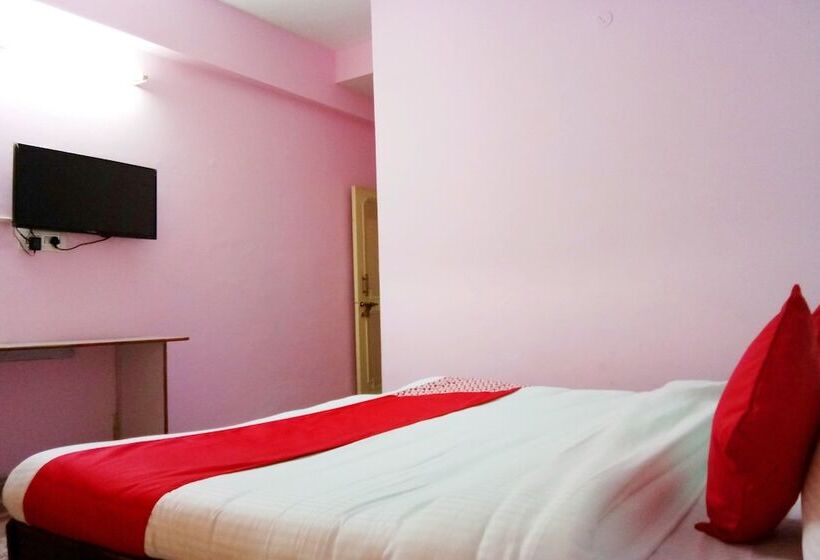 فندق Capital O 14349  Hmg