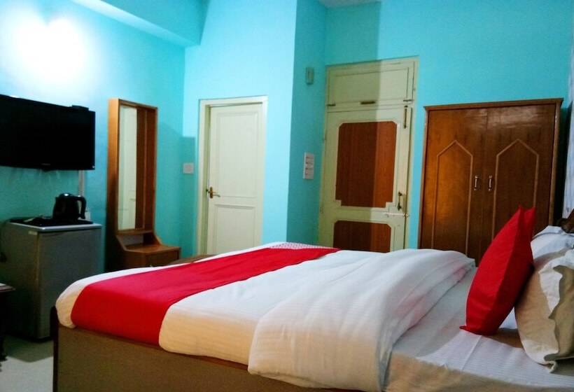 فندق Capital O 14349  Hmg