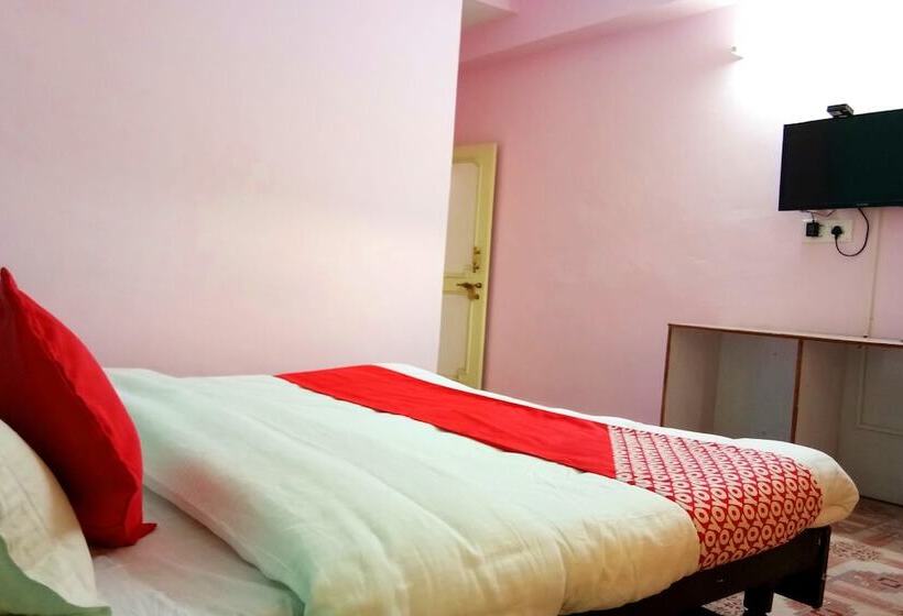 فندق Capital O 14349  Hmg