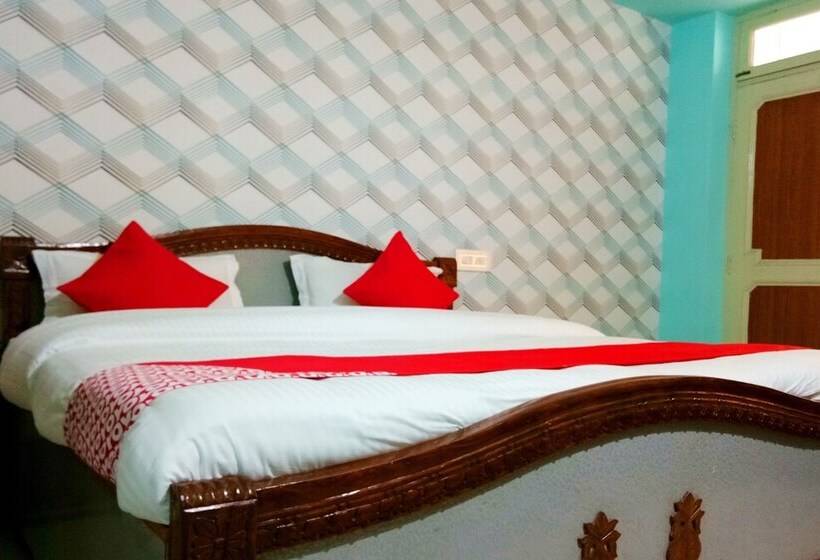 فندق Capital O 14349  Hmg