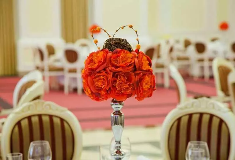 هتل Caspian Riviera Grand Palace