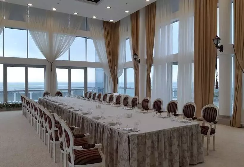 هتل Caspian Riviera Grand Palace