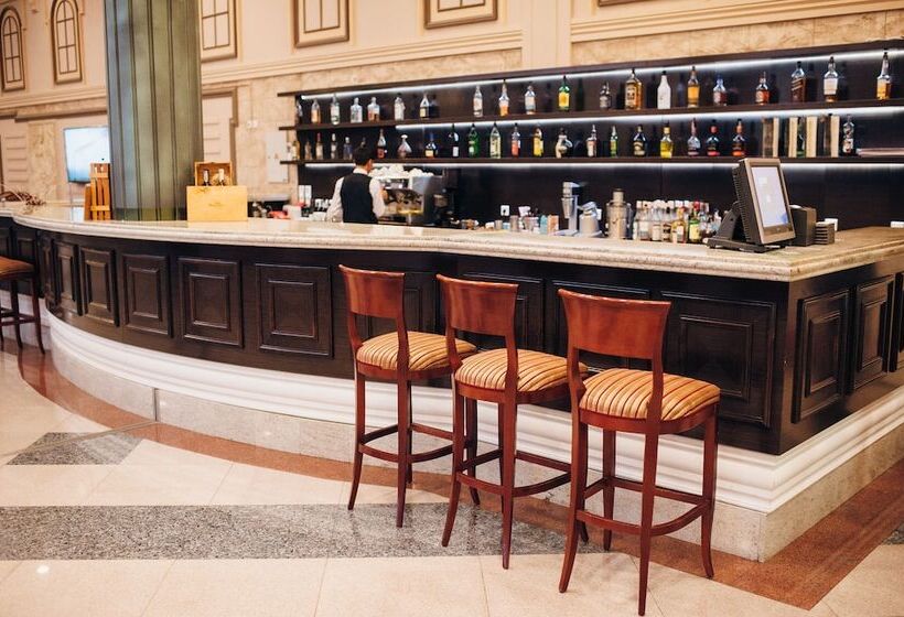 هتل Caspian Riviera Grand Palace