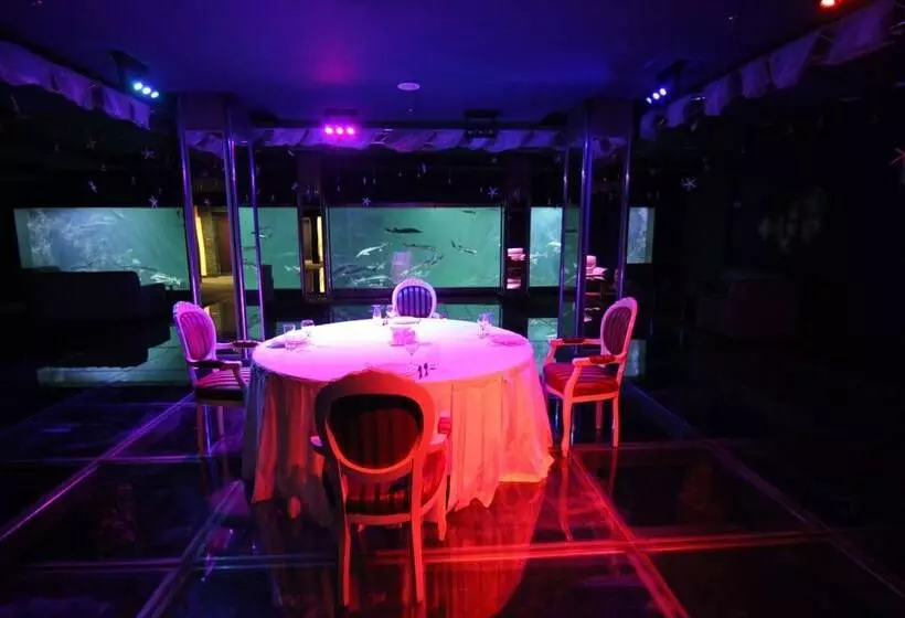 هتل Caspian Riviera Grand Palace