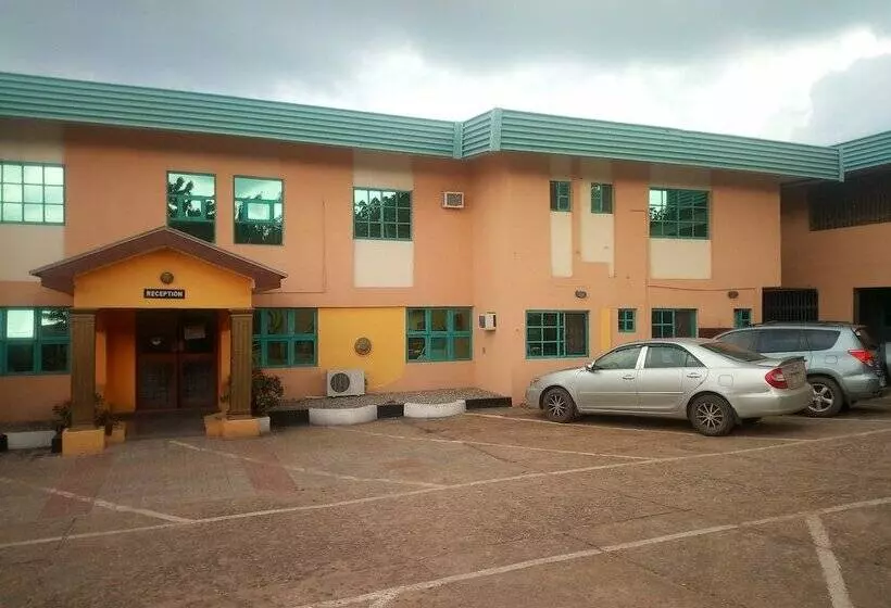 هتل Dam Syl Suites