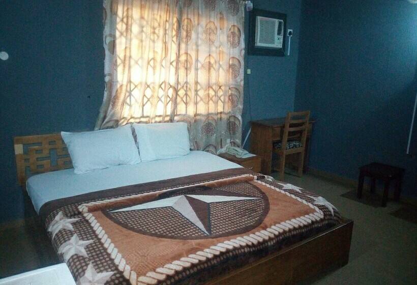 هتل Dam Syl Suites