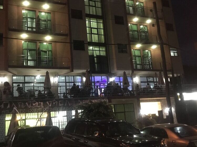 فندق Gondar Plaza