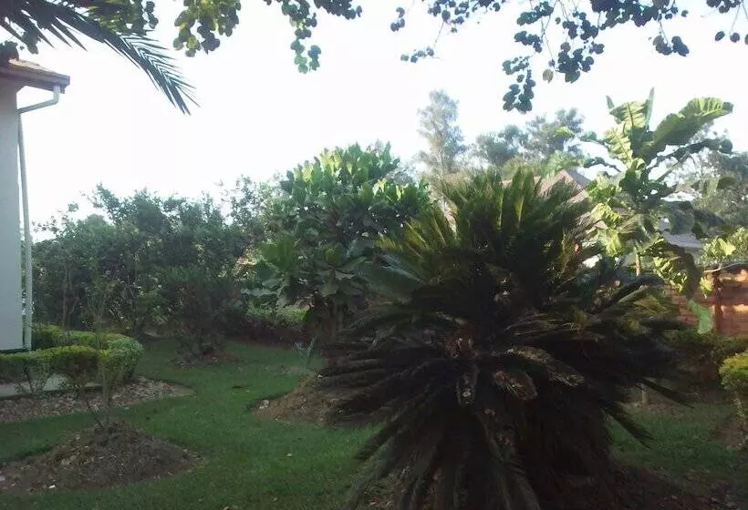 هتل Greenpage Garden Suites