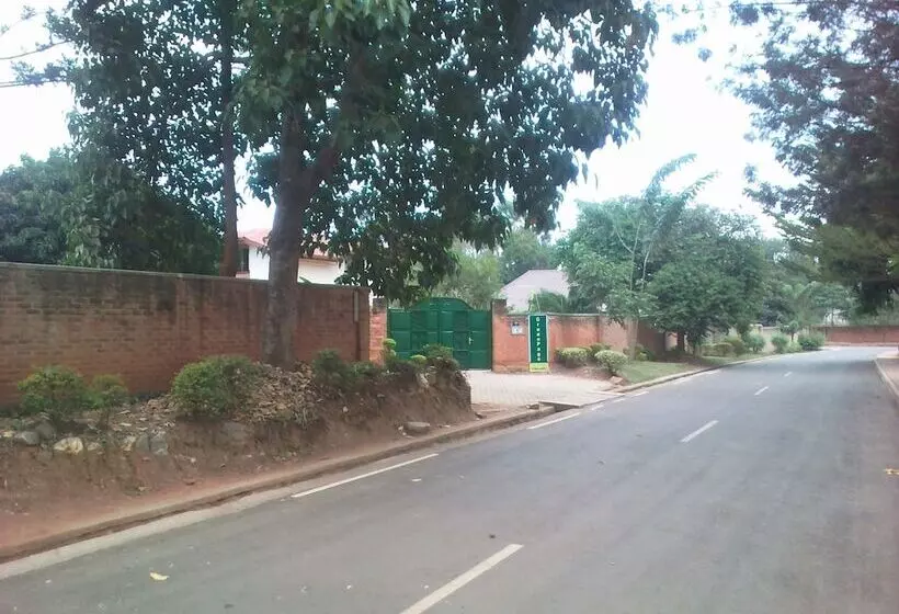 هتل Greenpage Garden Suites