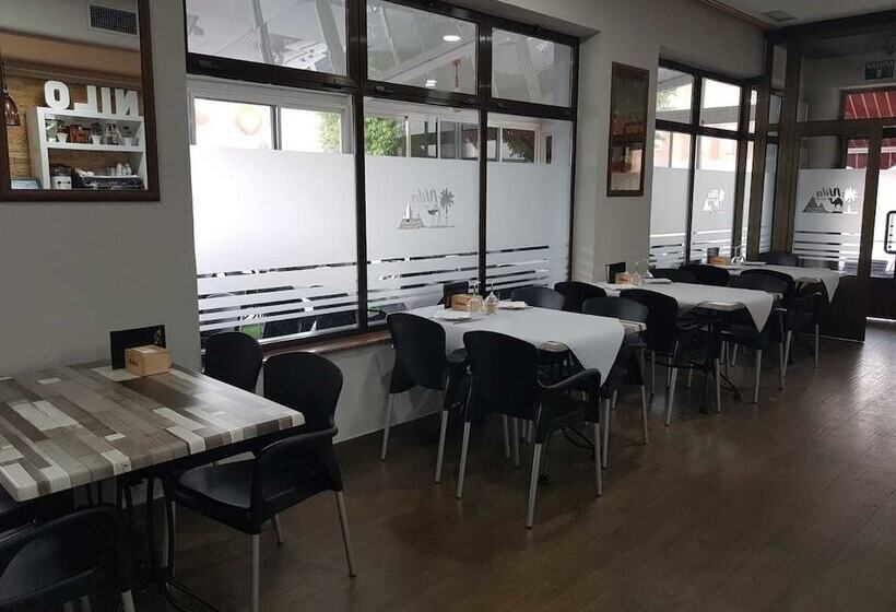 هتل Hostal Nilo
