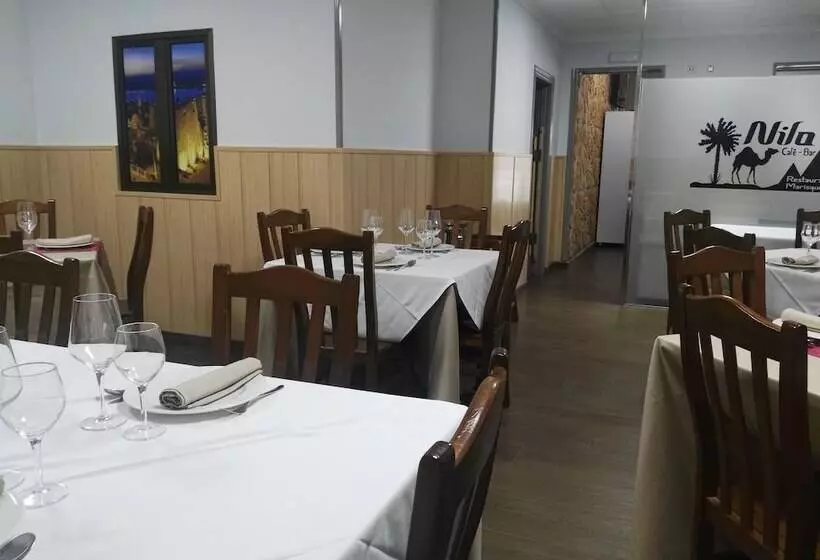 ホテル Hostal Nilo