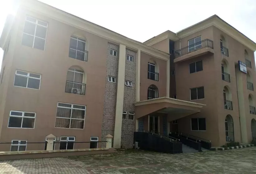 Modroy Hotel And Suites