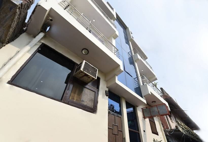 Hotel Oyo 18390 Shiv Shakti Guest House