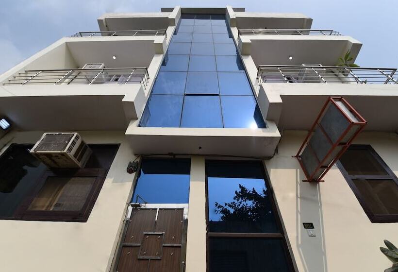 Hotel Oyo 18390 Shiv Shakti Guest House