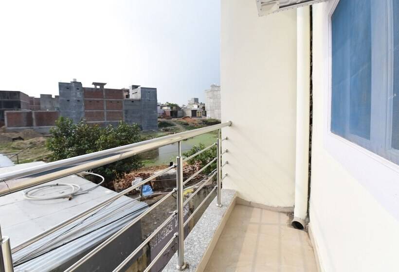 Hotel Oyo 18390 Shiv Shakti Guest House