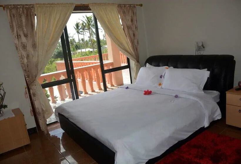 هتل Paradise First