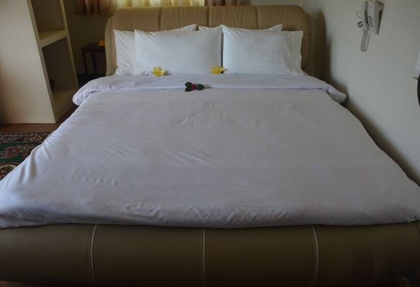 هتل Paradise First