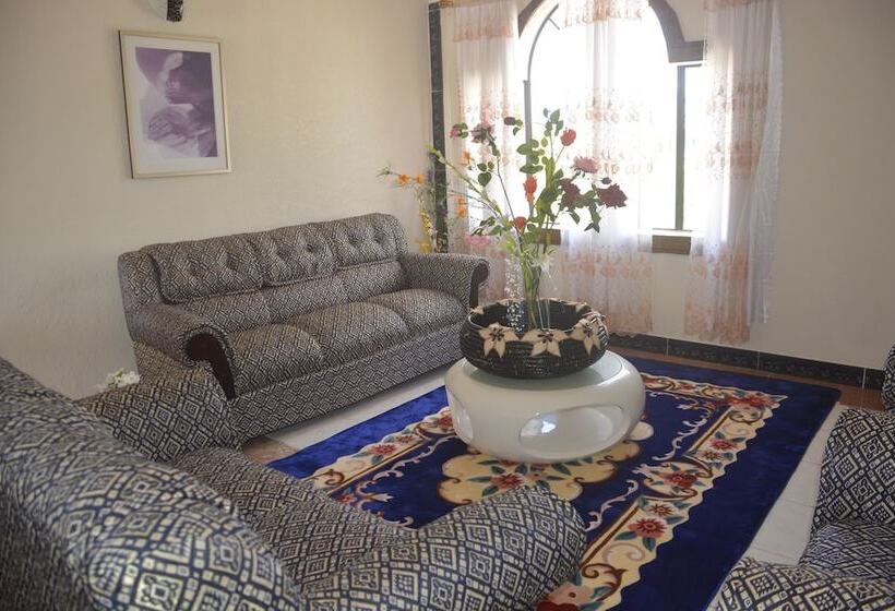 هتل Paradise First