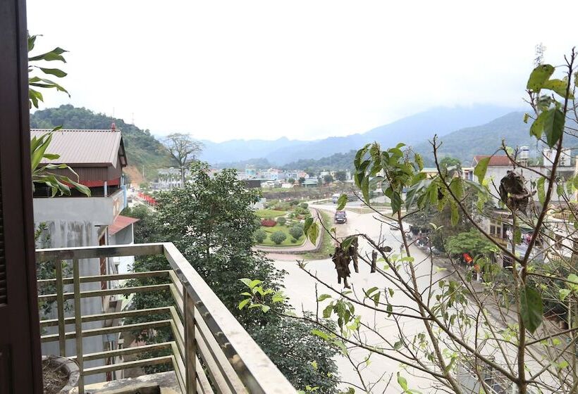 هتل Ha Giang Riverside Homestay