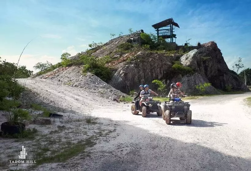 Hotelli Tadom Hill Resorts