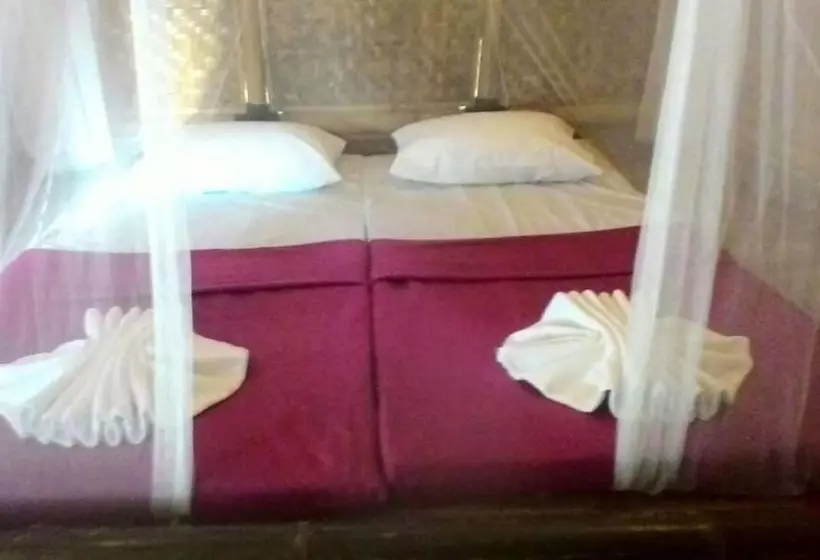 Hotelli Tadom Hill Resorts