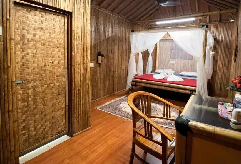 Hotelli Tadom Hill Resorts