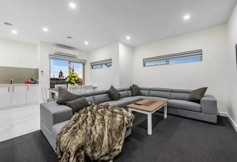 Melbourne Airport Motel