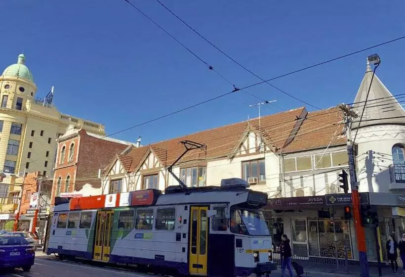 Pride Manor South Yarra