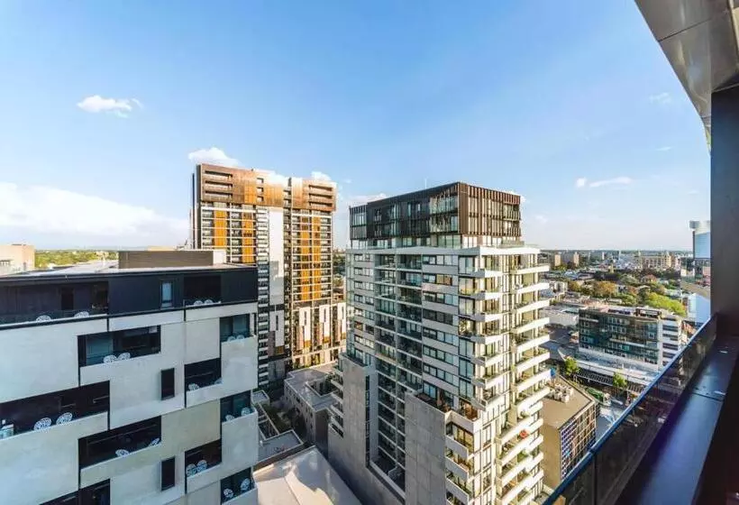 Pride Manor South Yarra