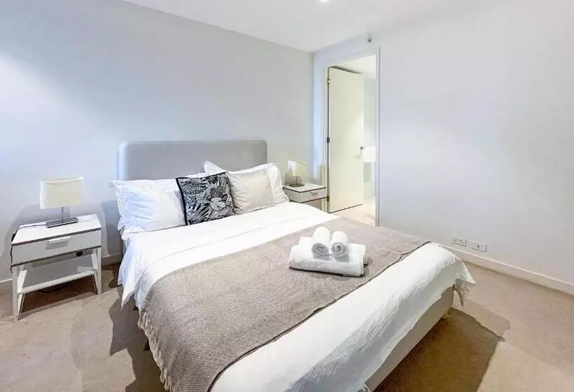 Pride Manor South Yarra