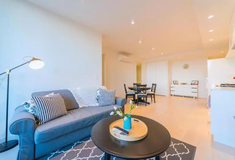 Pride Manor South Yarra