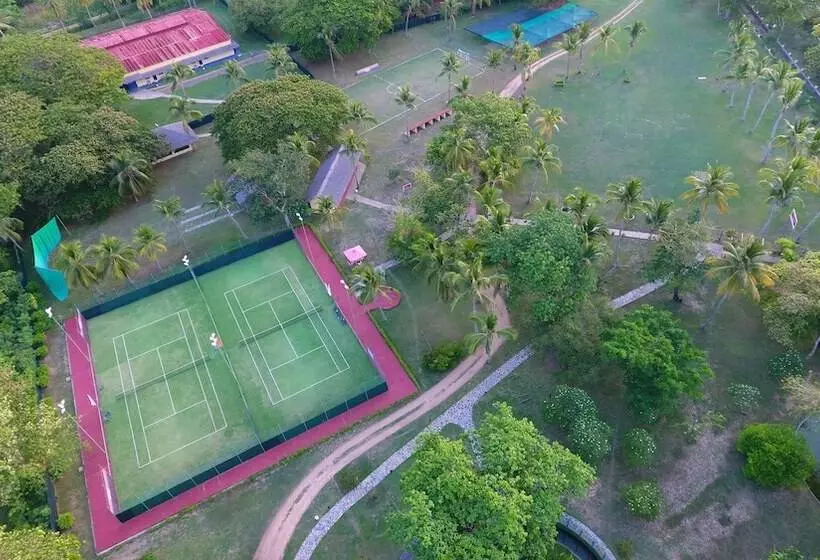 Andilana Beach Resort