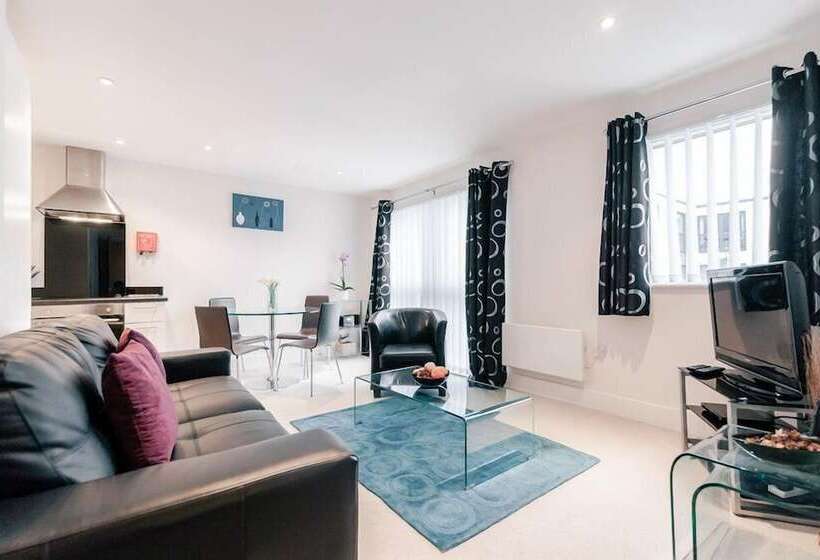 Roomspace Serviced Apartments   Capitol Square