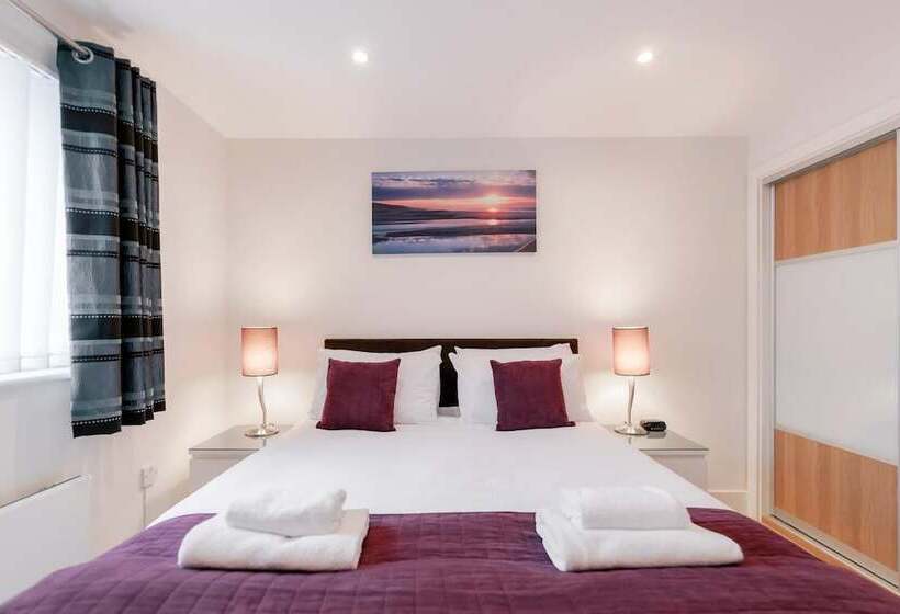 Roomspace Serviced Apartments   Capitol Square