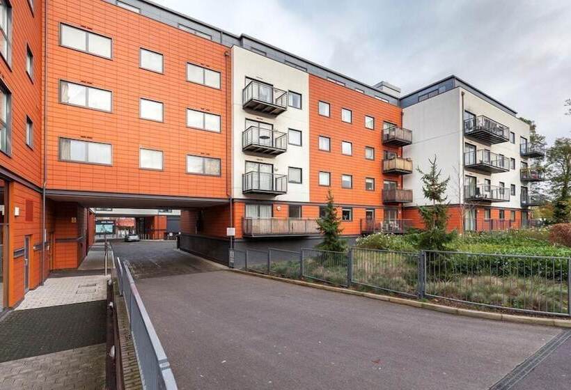 Roomspace Serviced Apartments   Capitol Square