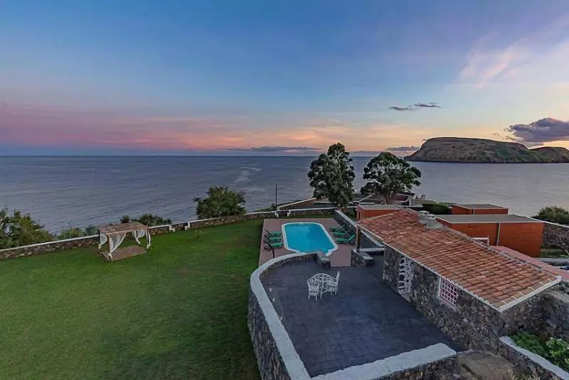 Aamiaismajoitus (B&B) Alluar Lodge