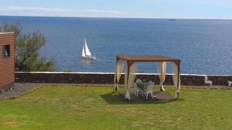 تختخواب و صبحانه Alluar Lodge