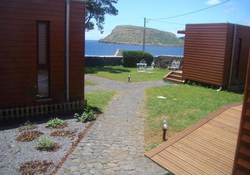 تختخواب و صبحانه Alluar Lodge