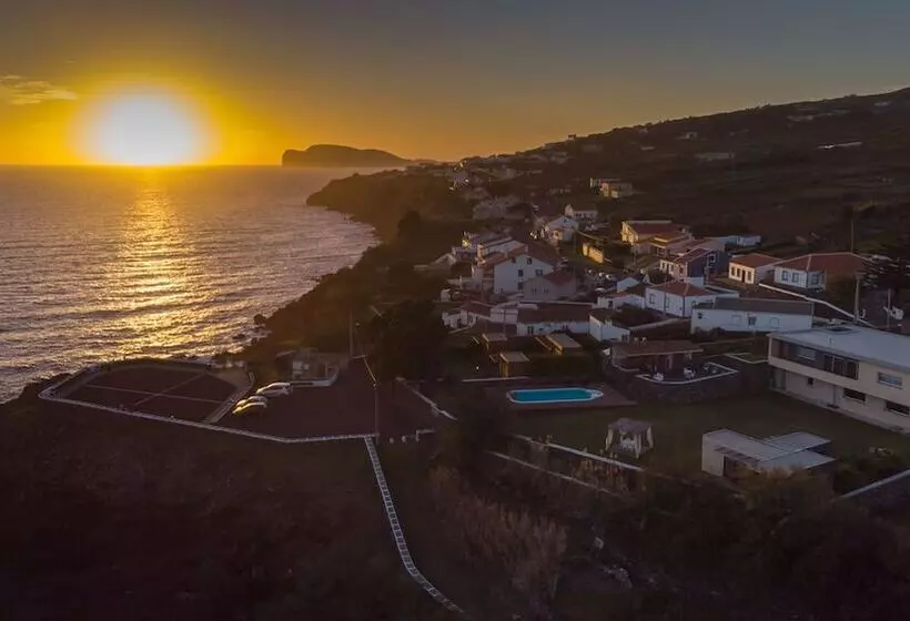 Aamiaismajoitus (B&B) Alluar Lodge